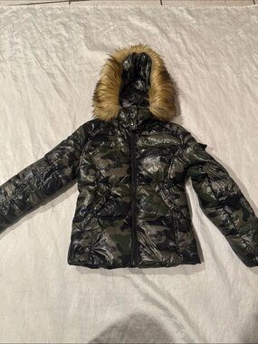 S13 Camouflage Faux-Fur Hood Puffer Jacket - Green for kids size 8/10